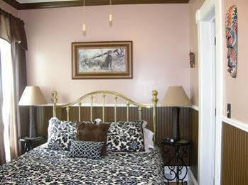 The Seymour House Bed & Breakfast South Haven Bagian luar foto
